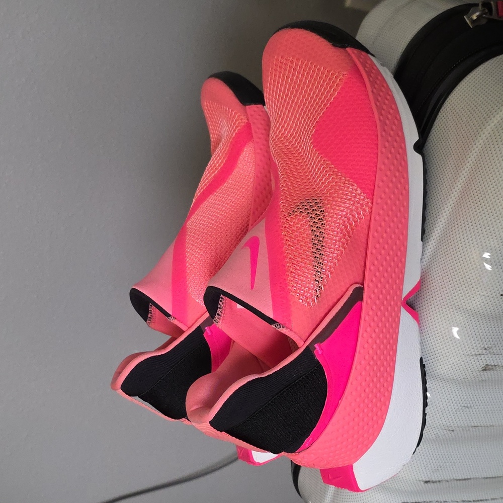Nike FlyEase Shoes Size 7 Mens Or 8.5 Women's